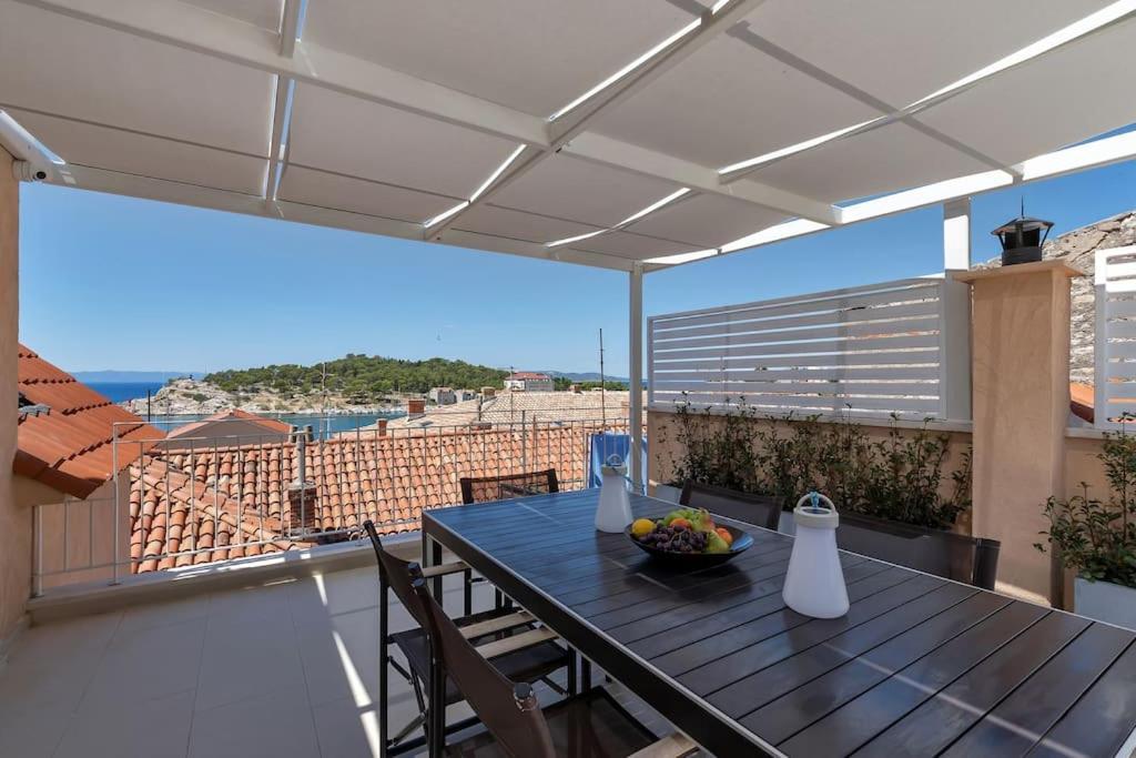 The Square Makarska, Lux App In The Heart Of The City Exterior foto